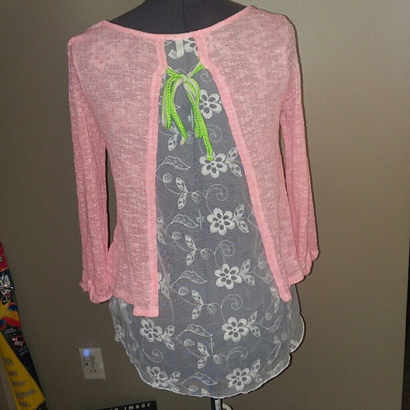 Blouse - Picture 2 of 2